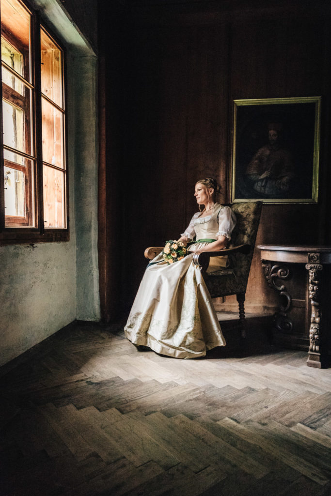 Trachtenhochzeit Portraits Schloss Höch in der Flachau